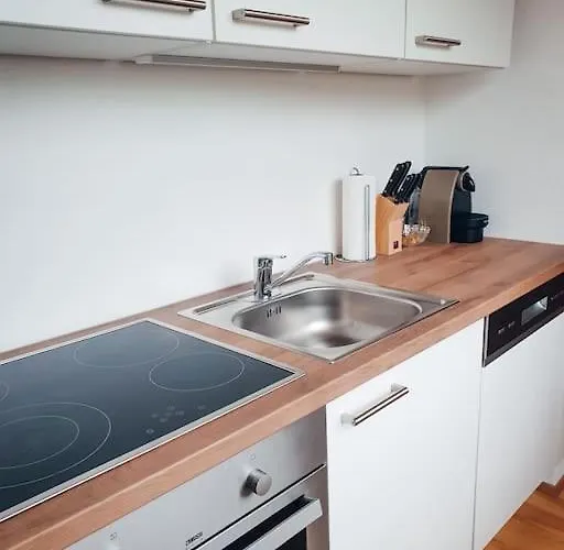 Das Schmiedhofer In * בלייבורג